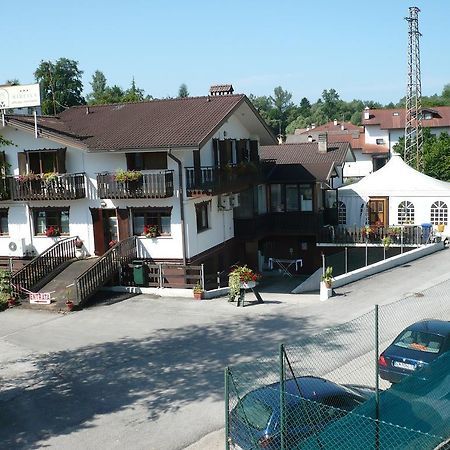 בלונו Albergo Mirella מראה חיצוני תמונה