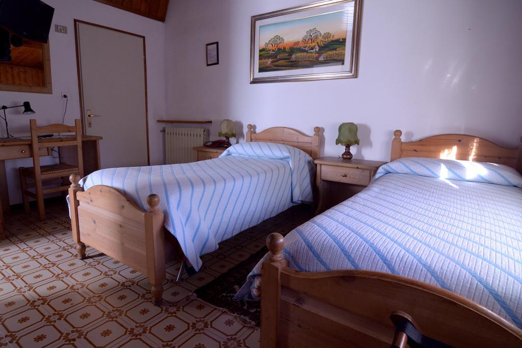 בלונו Albergo Mirella חדר תמונה